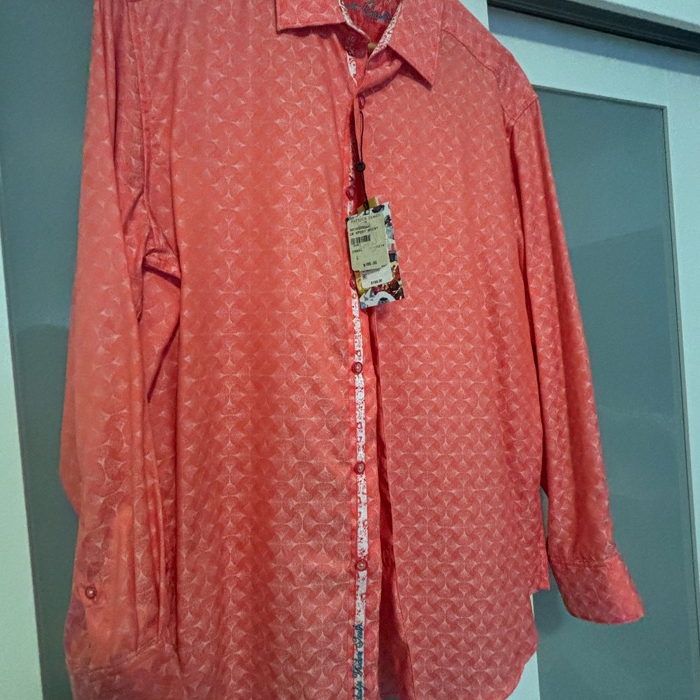 NWT - bright coral Casual Button Down Shirt with Subtle Pattern and Relaxed Fit